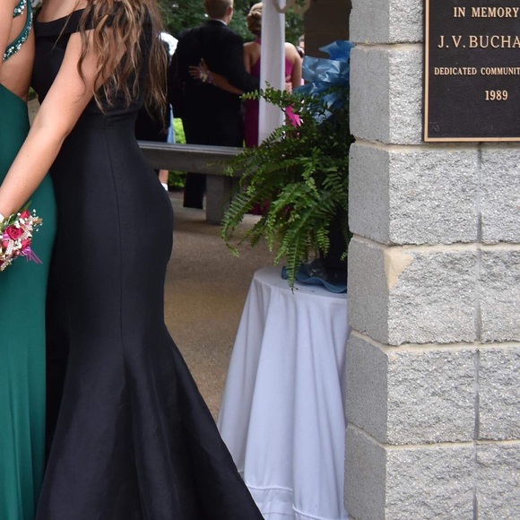 Black Mermaid Prom Dress